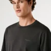 Camiseta de corte regular con estampado de logotipo