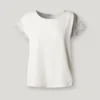 Camiseta de cuello redondo con flecos Camiseta de cuello redondo con flecos