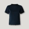 Camiseta de punto calado con logotipo bordado Camiseta de punto calado con logotipo bordado