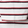 Camiseta de rayas con cuello acanalado