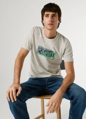 Camiseta estampada de corte regular