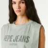 Camiseta sin mangas con logotipo calado