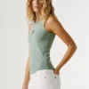 Camiseta sin mangas de canalé Camiseta sin mangas de canalé