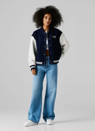 Chaqueta bomber estilo universitario