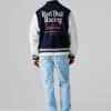 Chaqueta bomber estilo universitario