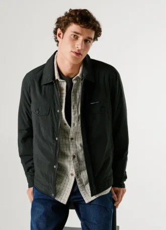 Chaqueta con cuello de camisa