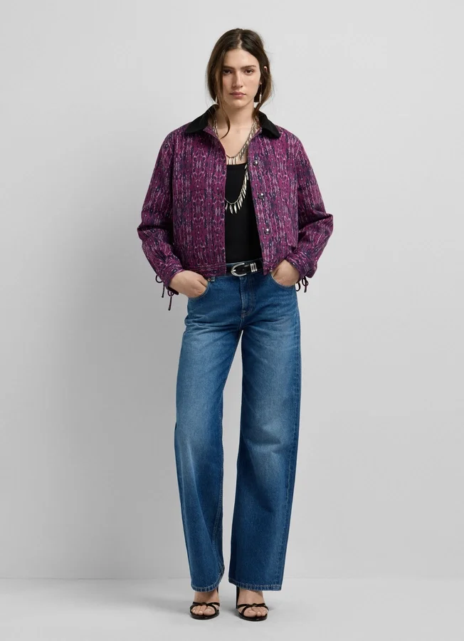 Chaqueta con cuello de camisa estampado Chaqueta con cuello de camisa estampado