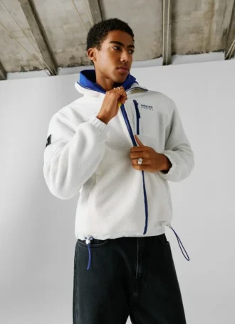 Chaqueta deportiva de corte holgado