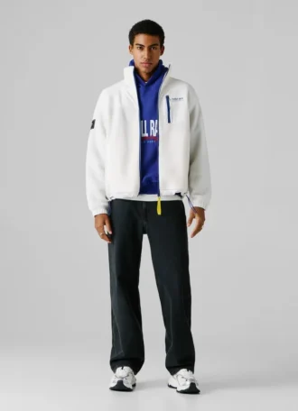 Chaqueta deportiva de corte holgado