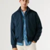 Chaqueta Harrington con cuello alto