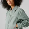 Chaqueta vaquera de corte corto Chaqueta vaquera de corte corto