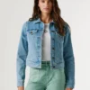 Chaqueta vaquera de corte entallado Chaqueta vaquera de corte entallado