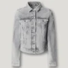 Chaqueta vaquera de corte entallado Chaqueta vaquera de corte entallado