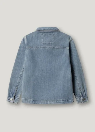 Chaqueta vaquera de corte holgado