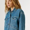 Chaqueta vaquera de corte holgado