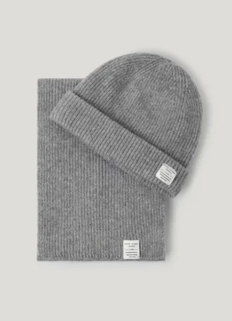 Conjunto de gorro y bufanda de punto elástico