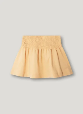 Falda corta de felpa