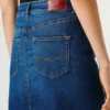 Falda midi de denim de corte ajustado Falda midi de denim de corte ajustado
