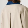 Gabardina con cuello de camisa Gabardina con cuello de camisa
