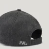 Gorra con logotipo bordado