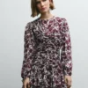 Minivestido con estampado floral