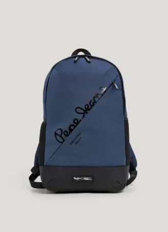 Mochila con logotipo estampado