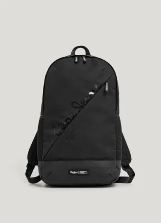 Mochila con logotipo estampado