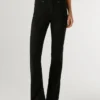 Pantalones acampanados de 5 bolsillos