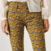 Pantalones acampanados de 5 bolsillos