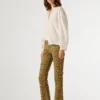 Pantalones acampanados de 5 bolsillos