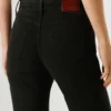Pantalones acampanados de 5 bolsillos