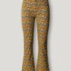 Pantalones acampanados de 5 bolsillos