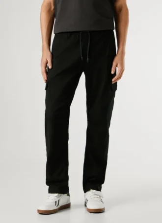 Pantalones cargo de corte ajustado