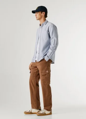 Pantalones cargo de sarga de corte regular