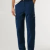 Pantalones cargo de sarga de corte regular Pantalones cargo de sarga de corte regular