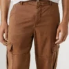 Pantalones cargo de sarga de corte regular Pantalones cargo de sarga de corte regular