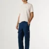 Pantalones cargo de sarga de corte regular Pantalones cargo de sarga de corte regular