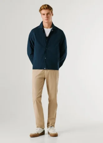 Pantalones chino de corte ajustado