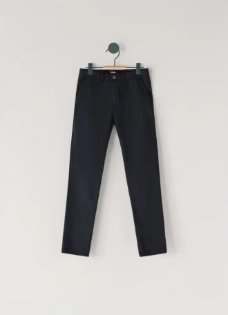 Pantalones chino de corte ajustado