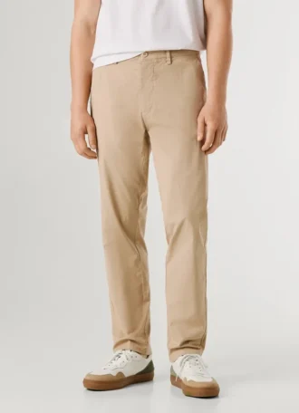 Pantalones chino de corte ajustado