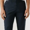 Pantalones chino de corte ajustado