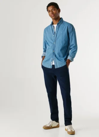 Pantalones chino de corte cónico
