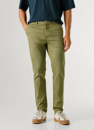 Pantalones chino de corte cónico