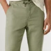 Pantalones chinos con cordón ajustable