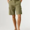 Pantalones cortos cargo de corte regular Pantalones cortos cargo de corte regular