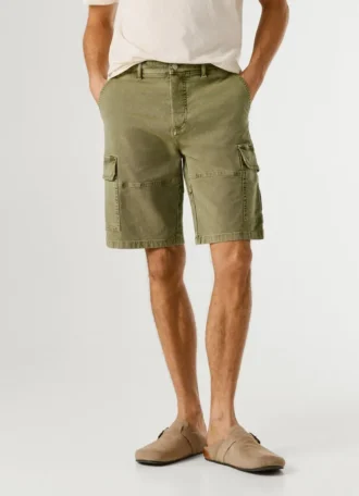 Pantalones cortos cargo de corte regular