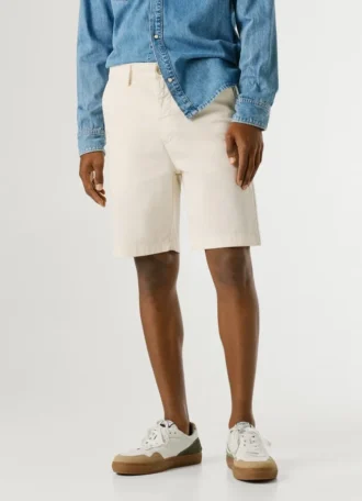 Pantalones cortos chino de corte regular