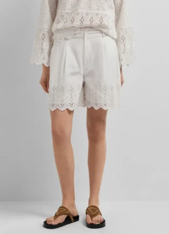 Pantalones cortos con detalles calados