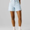 Pantalones cortos de denim rígido con corte en A