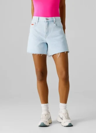 Pantalones cortos de denim rígido con corte en A
